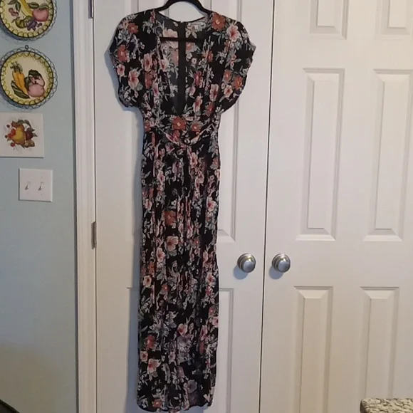 Charlotte Russe Floral Maxi Dress with Black and Pink Accents - Picture 2 of 9